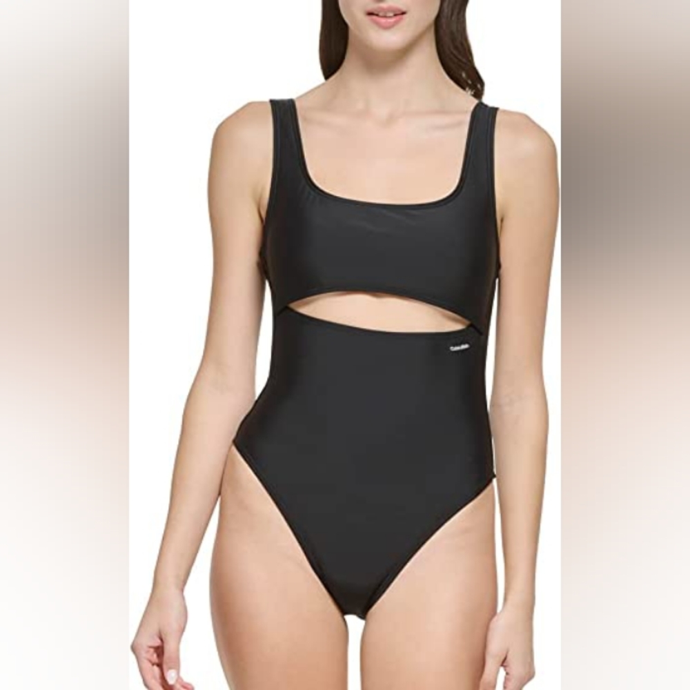 Calvin Klein Standard Front Cut-Out Detail Removable Soft Cups OnePiece Swimsuit